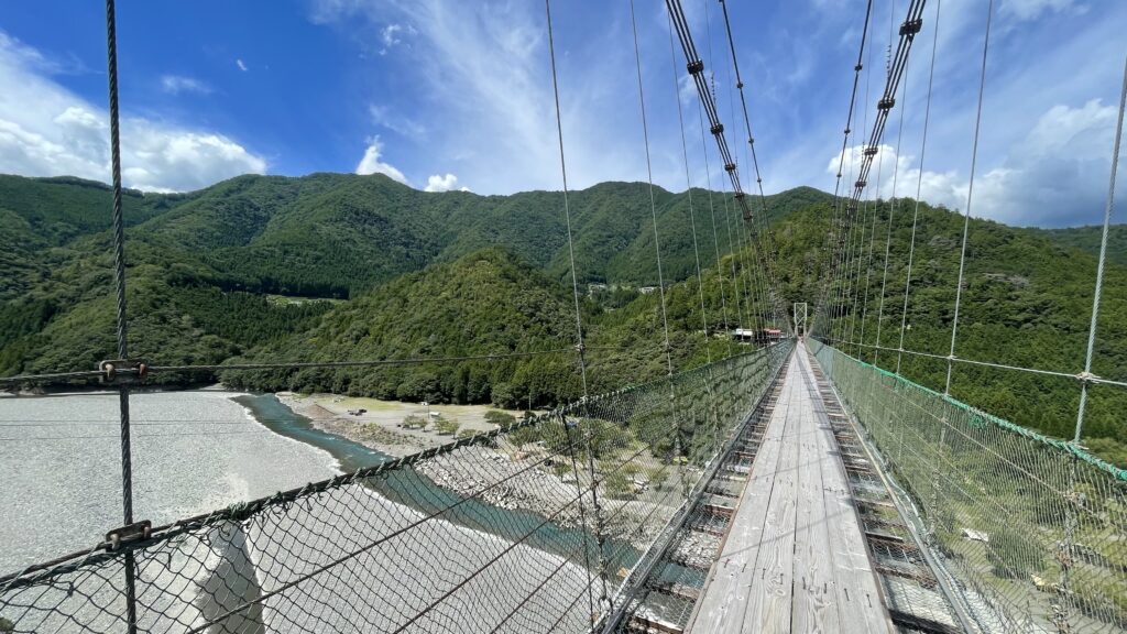 『谷瀬の吊り橋』上からの景色